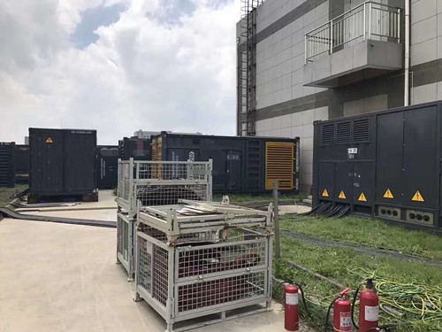 高港除了定期检查，还有哪些方法可以及时发现接触式转速表探头的磨损？